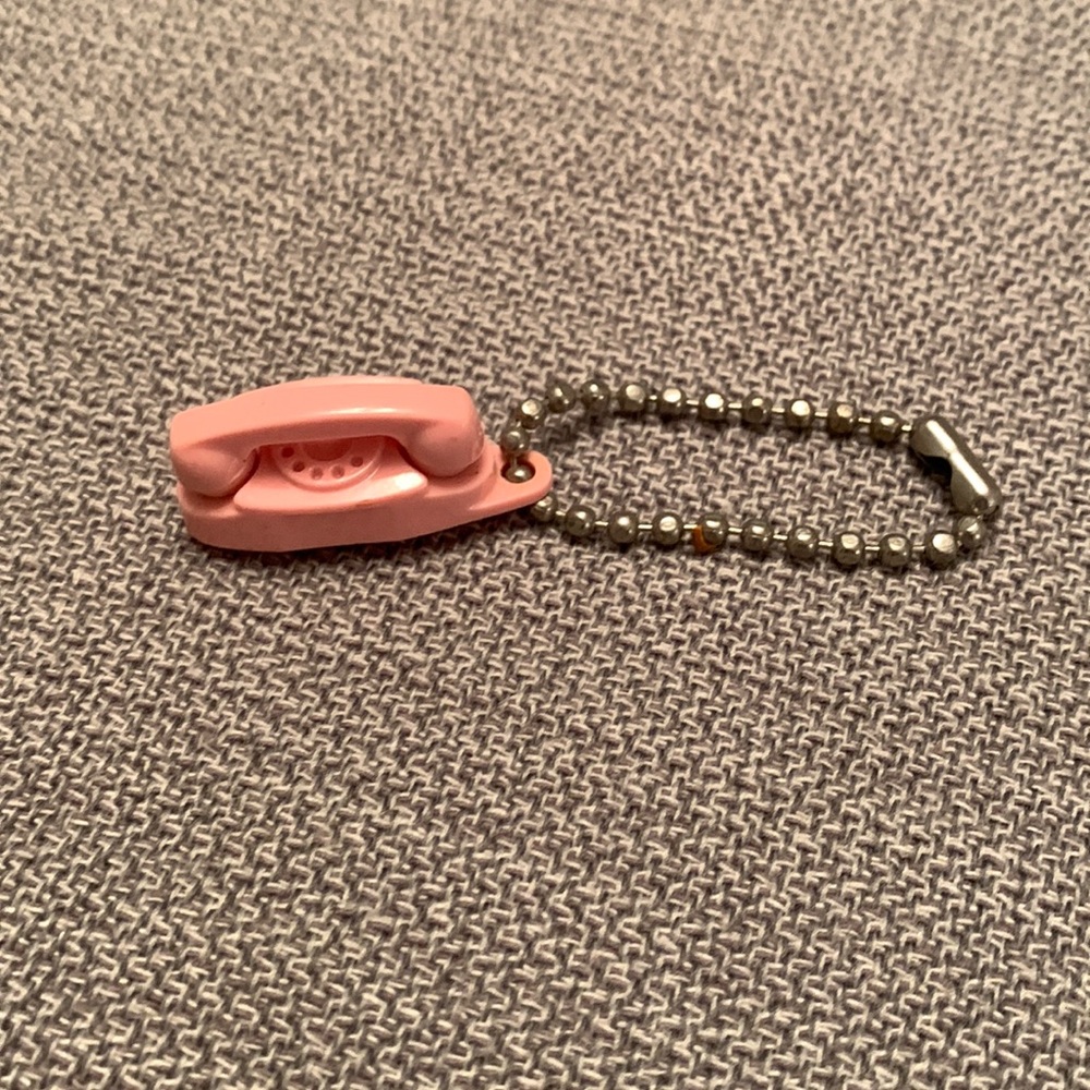 Vintage Pink Princess Telephone Key Ring Keychain In Excellent Condition
